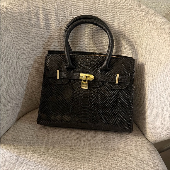 Handbags - Elegant Black Snake-Embossed Handbag